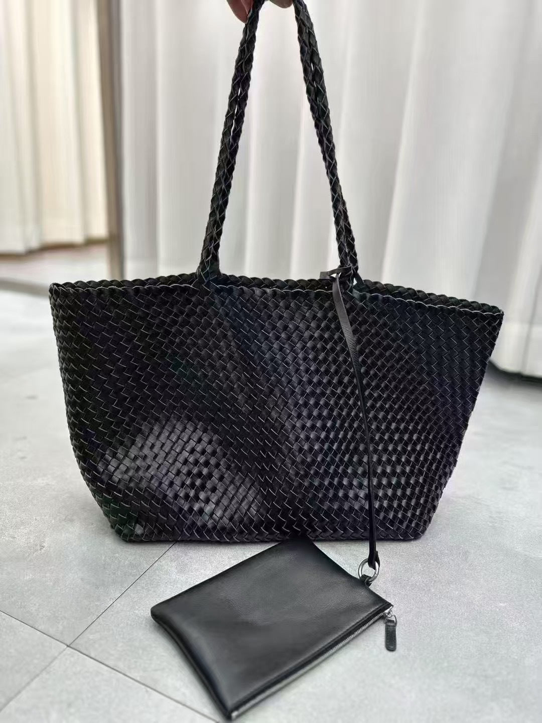 2025大容量马卡龙伴手礼女士手提包女士单肩包手工编织pvc菜篮子