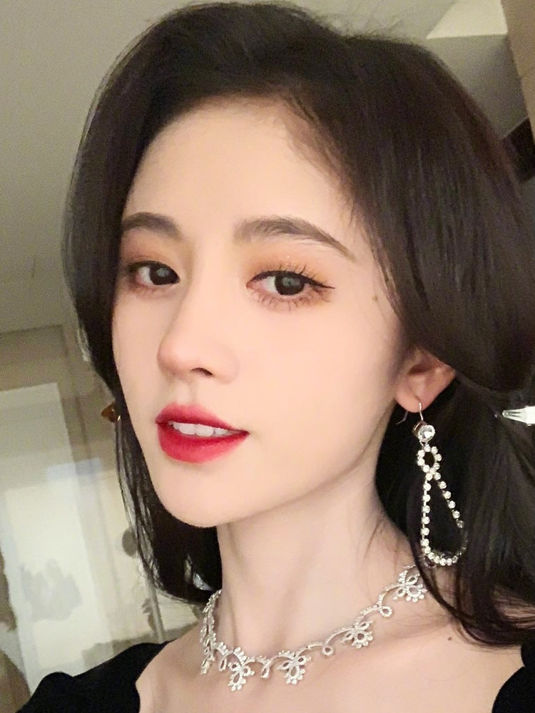 miu家早春系列新款8字仿水晶耳环女水钻耳钉大方气质同款