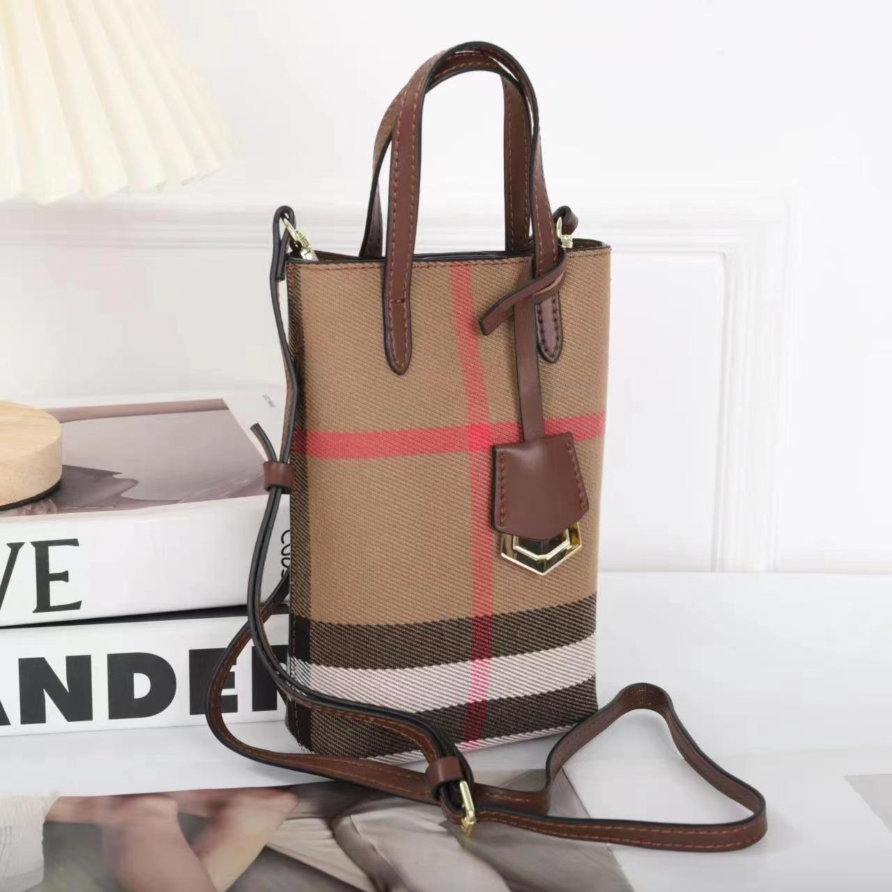 手机包女网红美拉德 轻便手提斜挎包超火放装小包包迷你高端秋冬