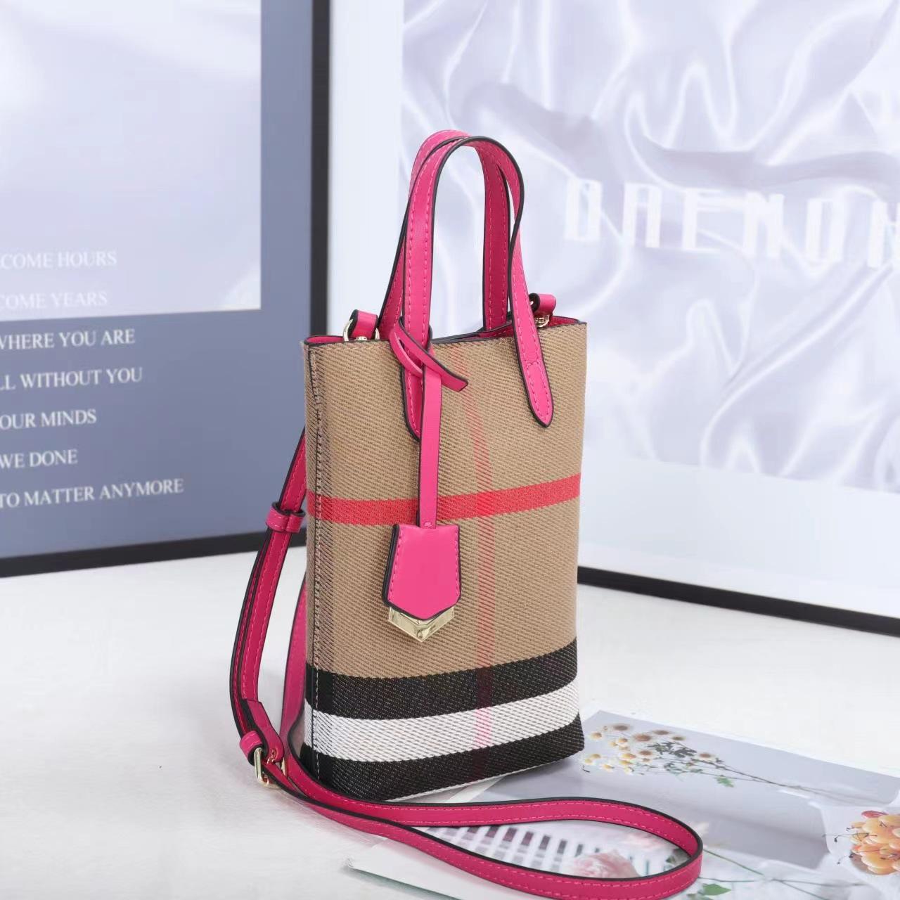 手机包女网红美拉德 轻便手提斜挎包超火放装小包包迷你高端秋冬