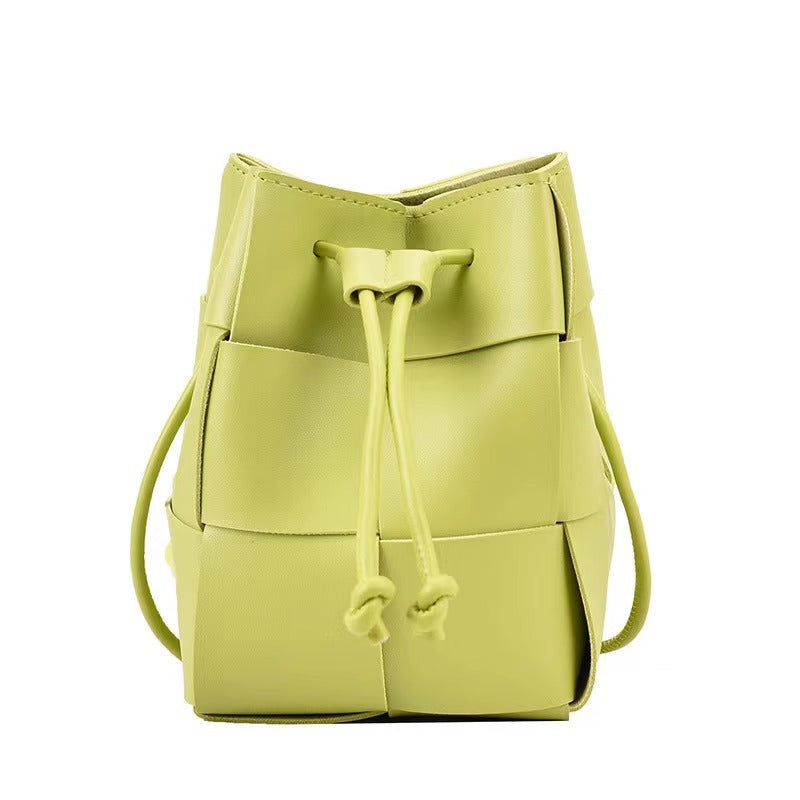 女包时尚百搭2023新款潮夏季休闲编织包运动单肩斜挎包真皮小方包