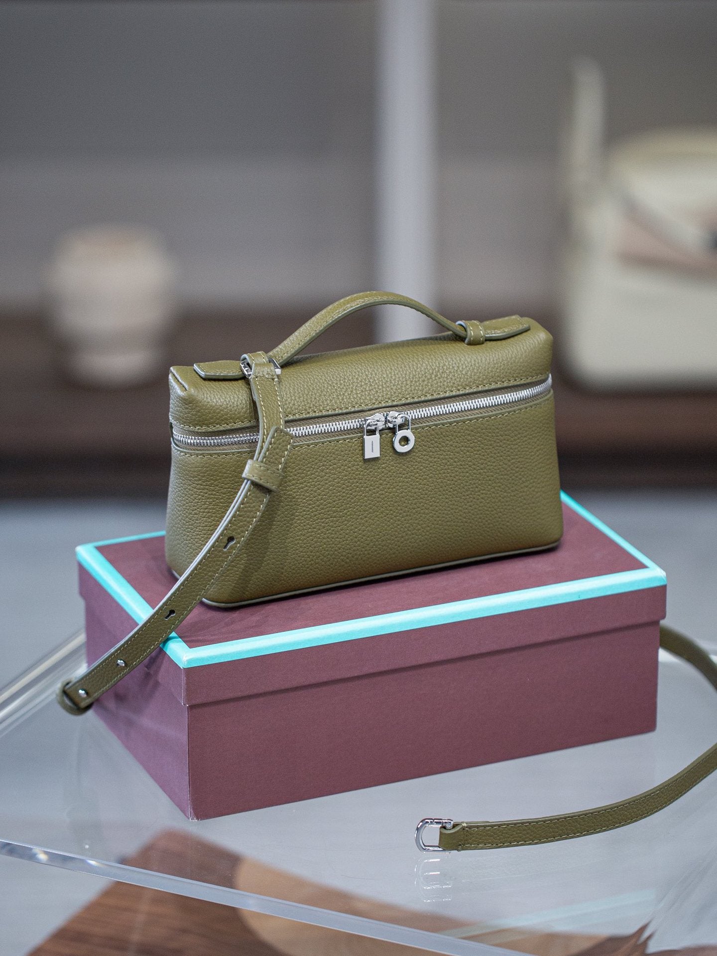 2025小包包夏季款饭盒包高级感小众真皮女包单肩斜挎女百搭