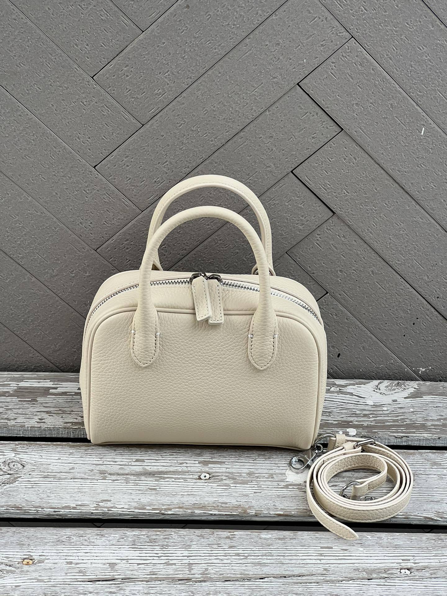 头层牛皮波士顿枕头包韩国小众真皮保龄球手提包时尚单肩斜挎包女