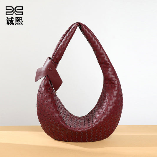 韩版新品大容量单肩斜挎女包时尚手工编织包包复古休闲潮流饺子包