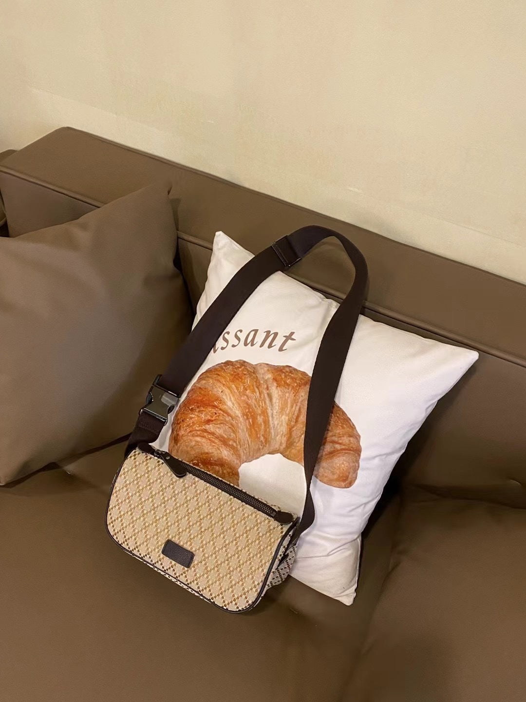 小众中古包饺子包女高级感时尚休闲宽肩带斜挎包帆布包腰包胸包女