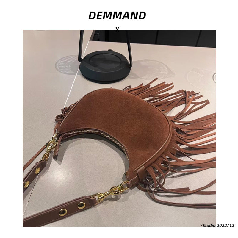 2023新款网红同款时尚百搭复古棕色流苏设计单肩斜挎包包女牛皮潮