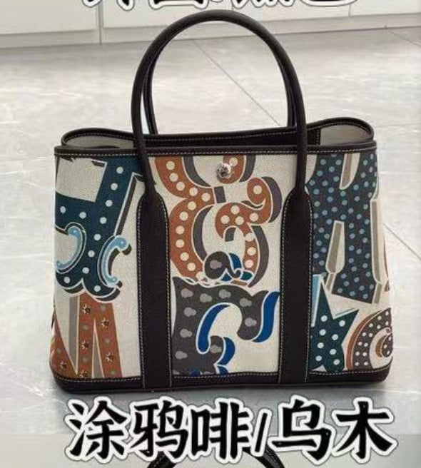 36寸涂鸦彩绘帆布拼接牛皮花园包2024新款大容量托特包单肩手提