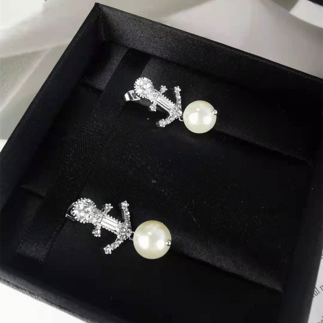 缪家新款设计感微镶珍珠锆石船锚精致耳环耳钉高级感个性气质耳环