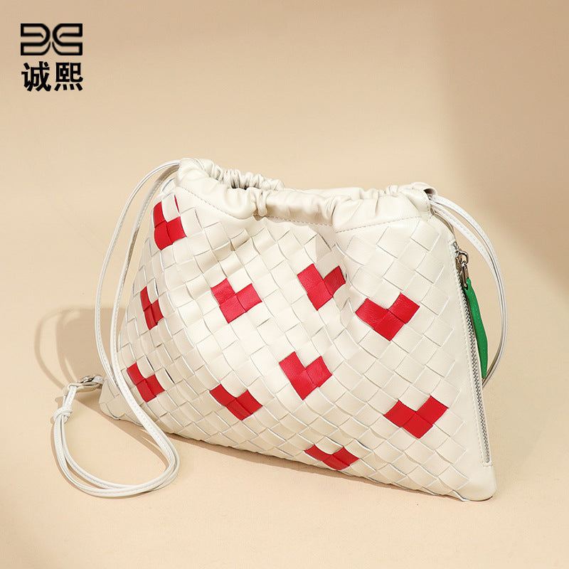 小众手工编织女包2025新款爱心福袋云朵包束口垃圾袋单肩斜跨包包