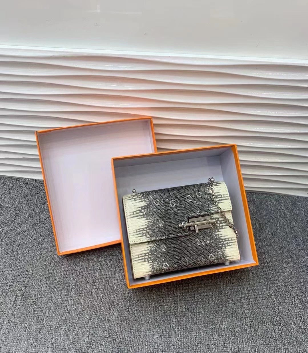 高品质 蜥蜴纹牛皮链条迷你插销包 时髦好搭配气质小方包一件代发