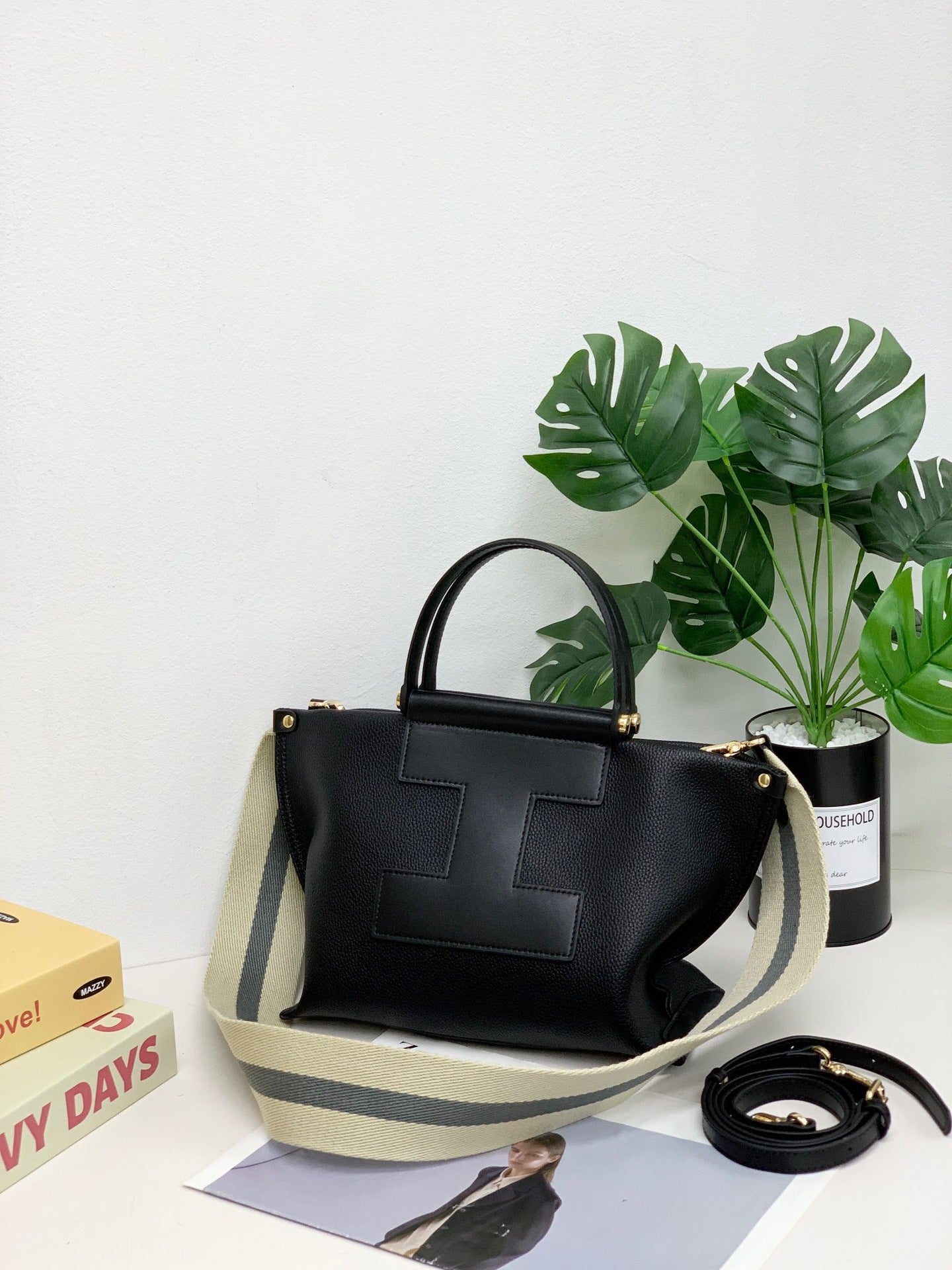 头层牛皮设计托特包女大容量真皮2024新款通勤腋下单肩斜挎女包包