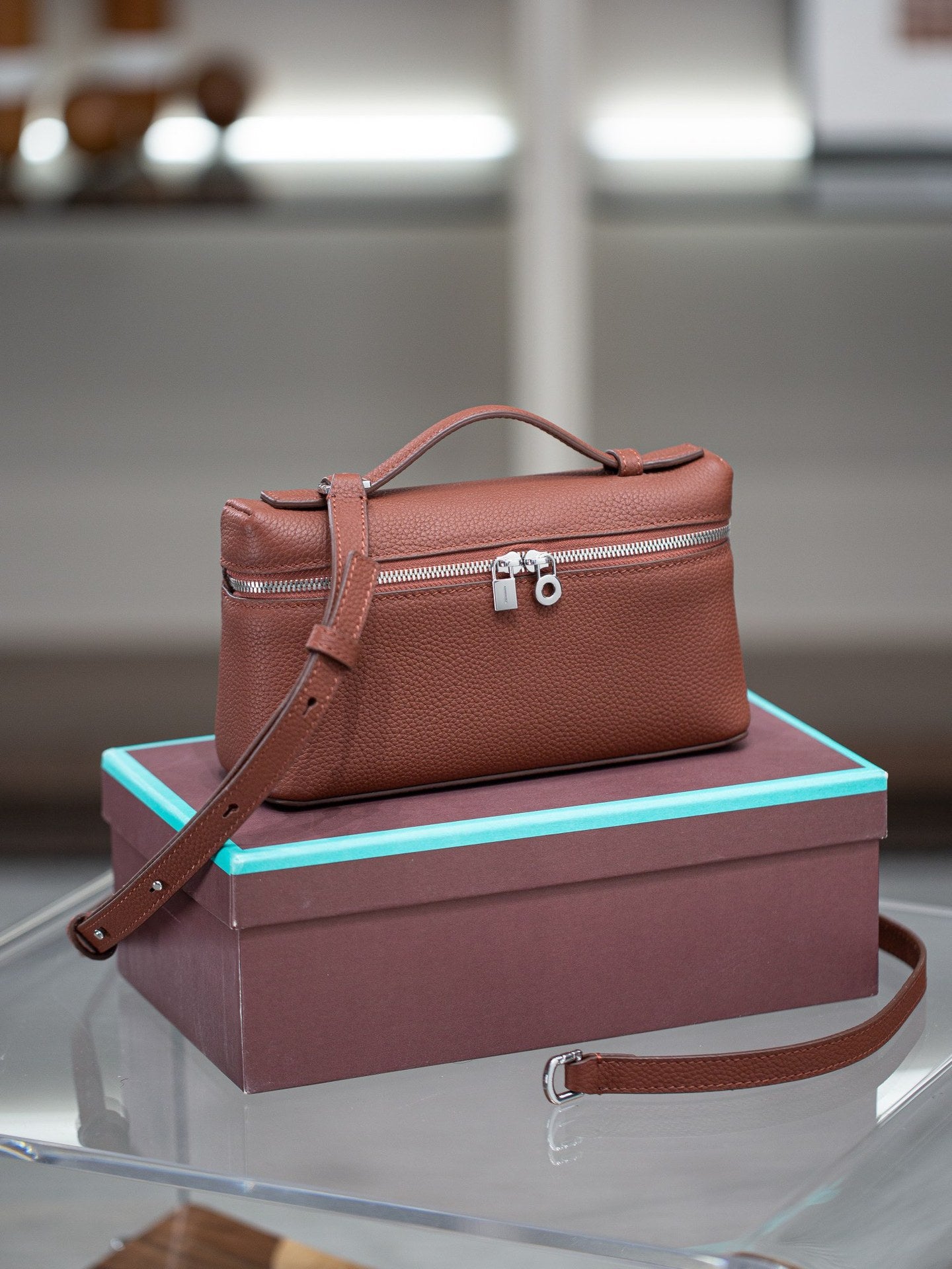 2025小包包夏季款饭盒包高级感小众真皮女包单肩斜挎女百搭