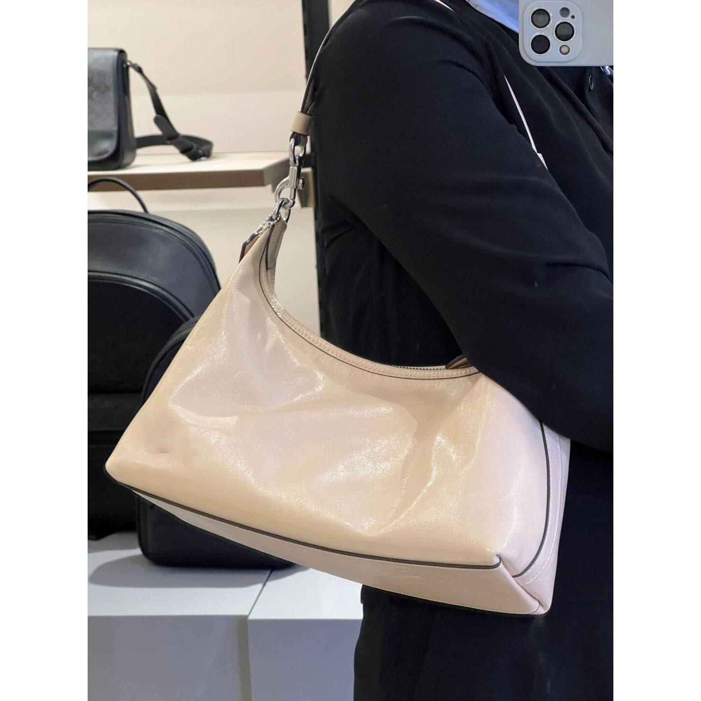 Juliet半月腋下单肩斜挎包女Hobo简约时尚百搭通勤慵懒随意辣妹包