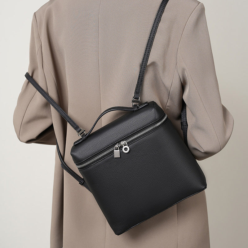 头层牛皮piana背包真皮女包旅游大容量书包女2023新款时尚双肩包