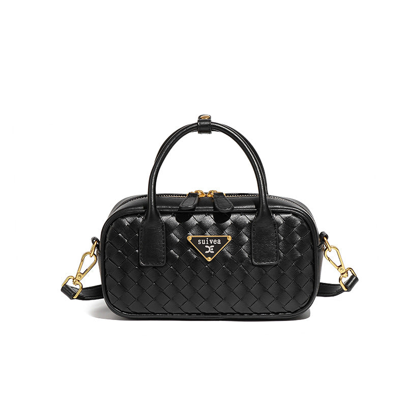 新款潮流枕头包单肩斜挎小方包高级感百搭手拎包时尚手工编织包包