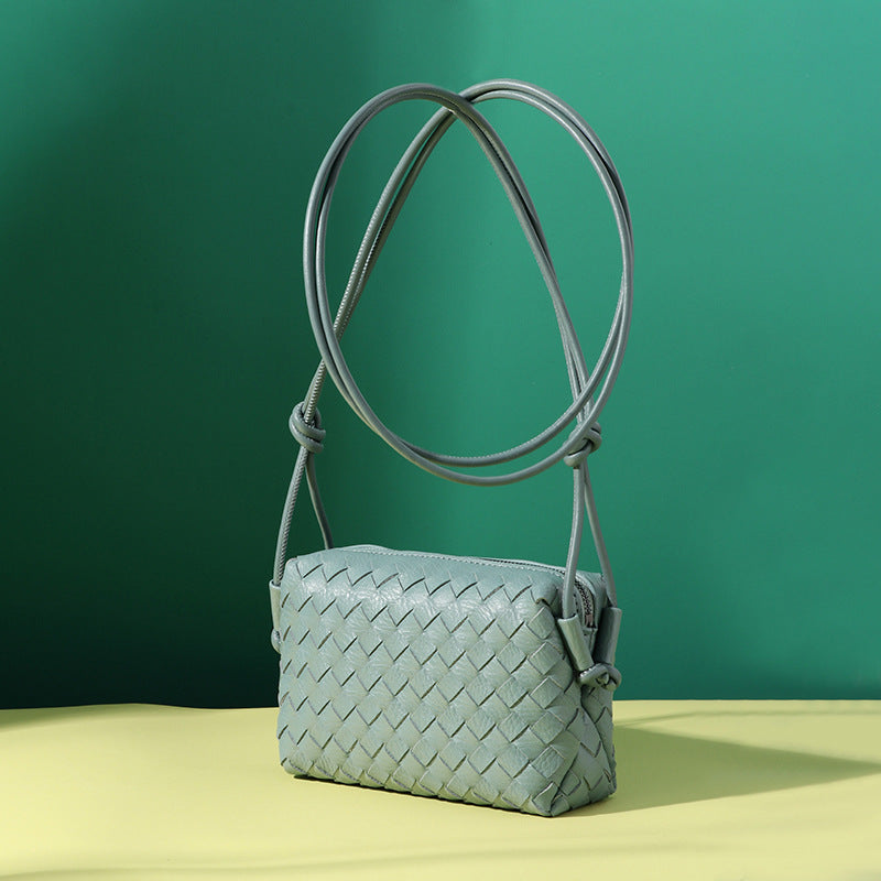 夏季新款马卡龙小巧手工编织批发女包简约纯色时尚百搭斜挎小方包