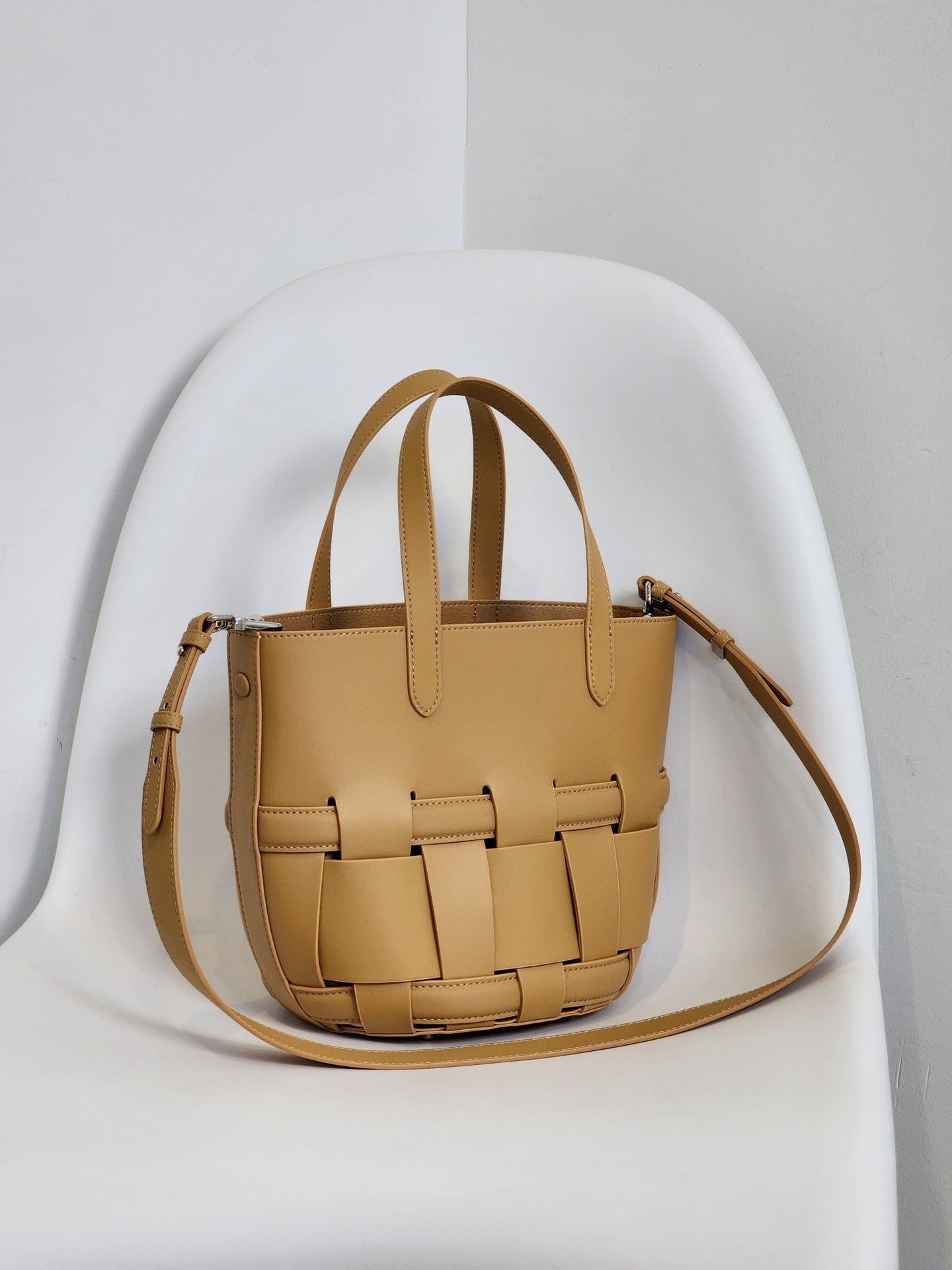 手工编织牛皮托特包时尚镂空手提包大容量单肩包女包外贸一件代发