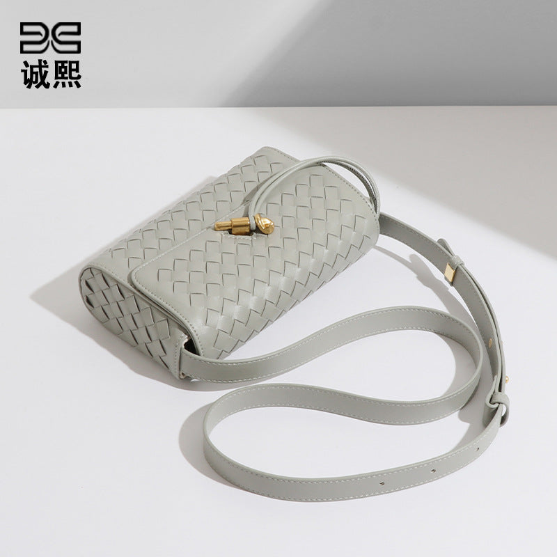 跨境爆款手工编织包欧美高级感单肩斜跨小方包女士短款中古法棍包