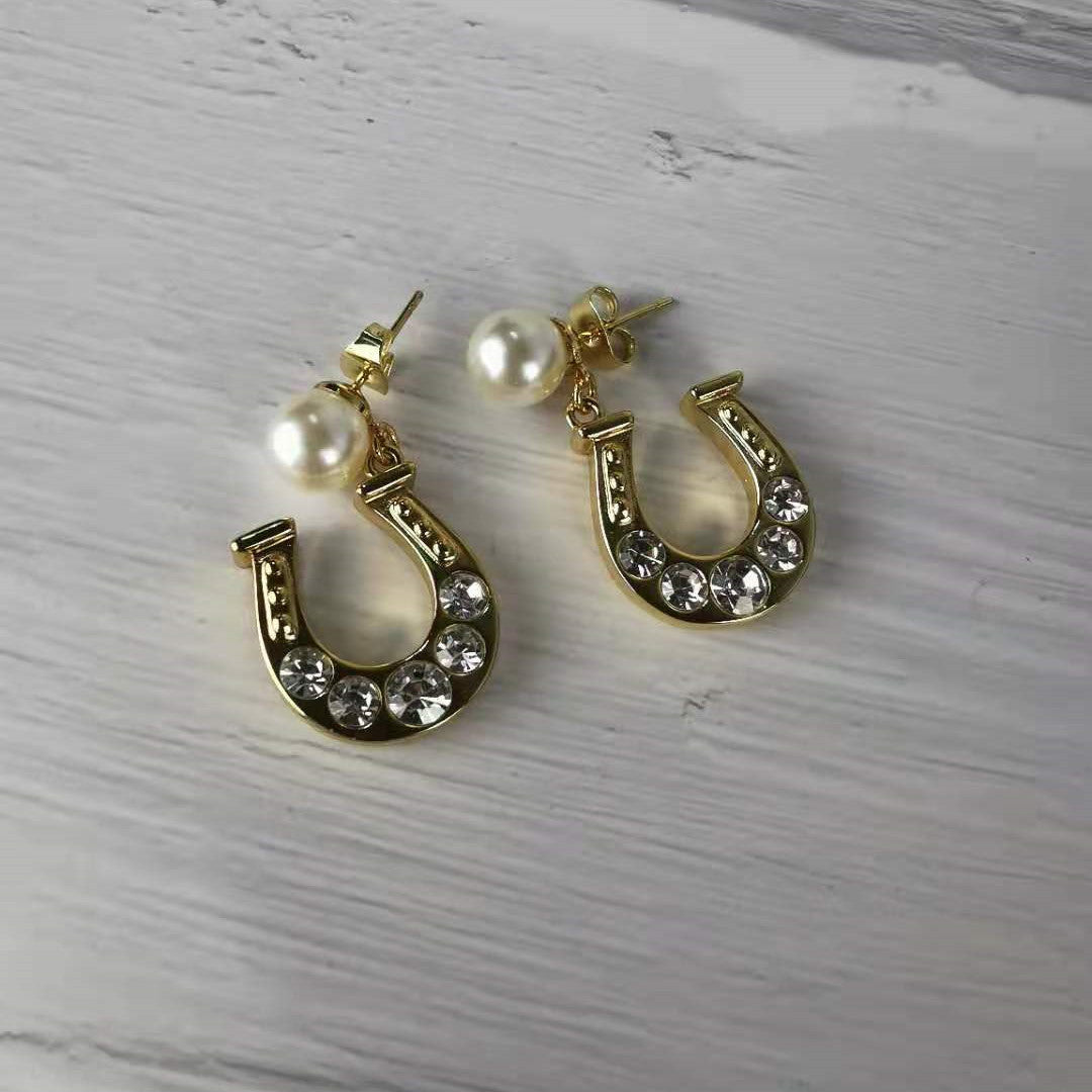 缪家新款金色U形几何马蹄珍珠镶钻耳钉耳环甜美气质高级感耳饰