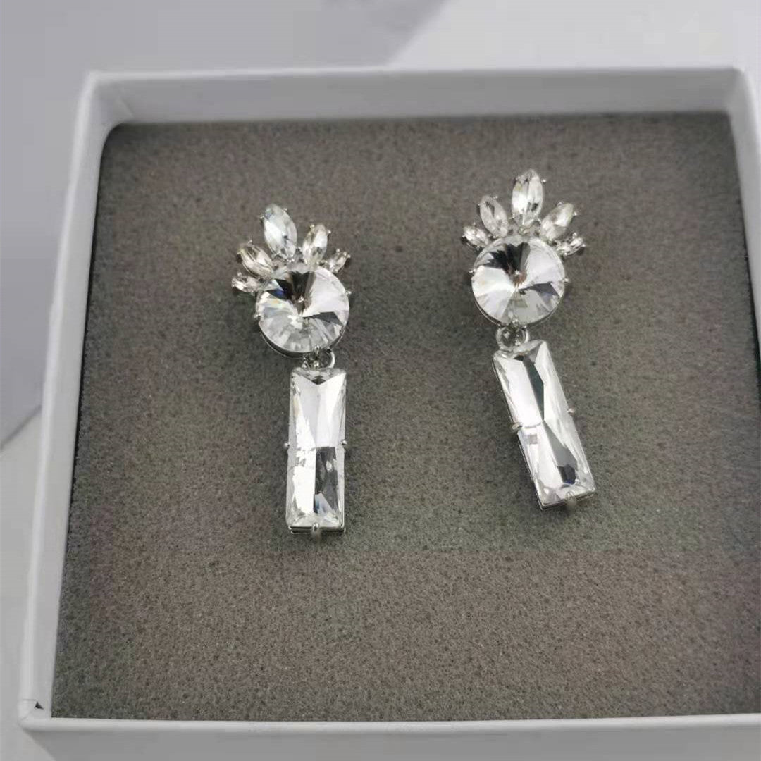 缪家新款仿水晶皇冠耳环女镶钻气质高级大气INS风耳饰水钻耳钉