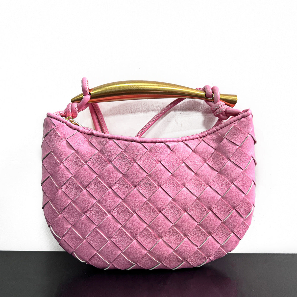 拉链款编织包包2023新款牛皮金属手柄月牙包单肩斜挎手提包时尚