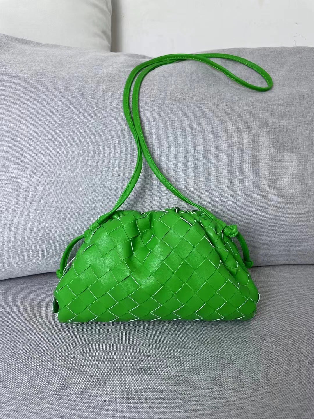 包包女皱褶饺子包真皮云朵包牛皮编织单肩斜挎包阿希歌同款时尚