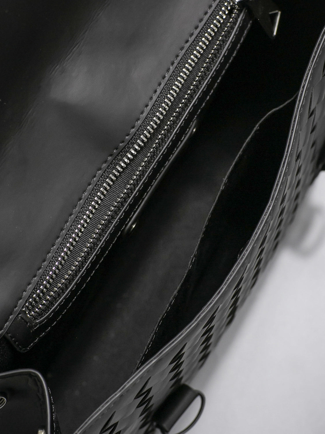 X&BV新款斜挎包男真皮编织商务休闲男士单肩包翻盖牛皮高级时尚牛