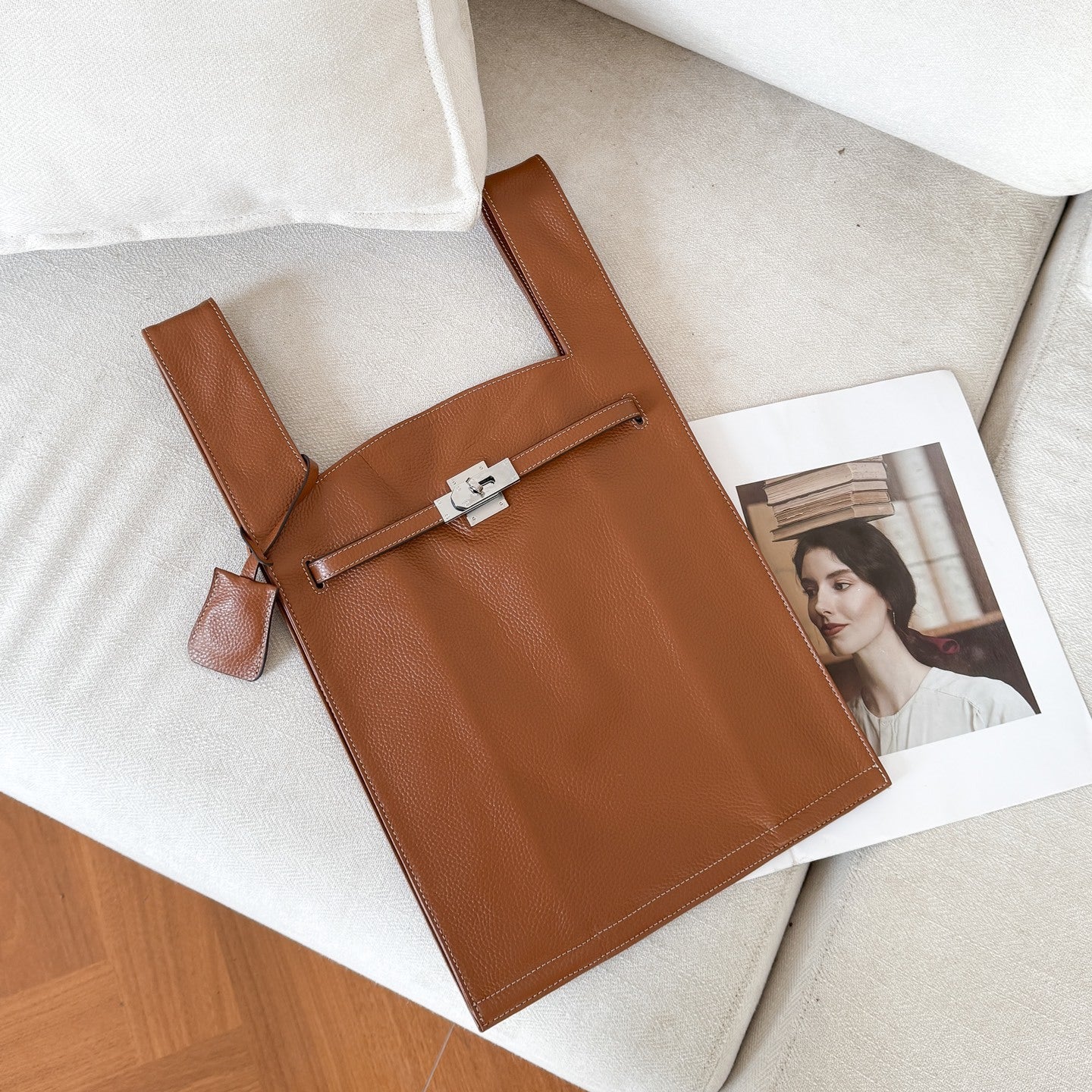 小众设计凯莉手提包女2025春夏新款轻巧简约单肩斜挎包轻奢