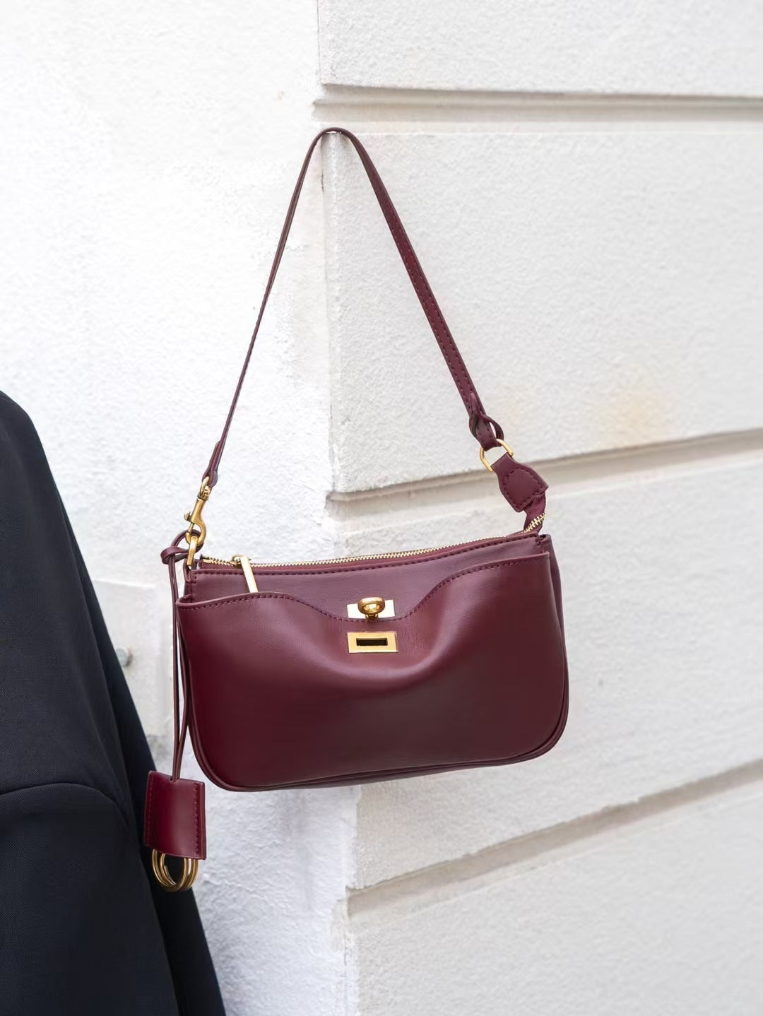 头层牛皮真皮女包腋下包锁扣小方包机车手提包法棍包单肩包斜挎包