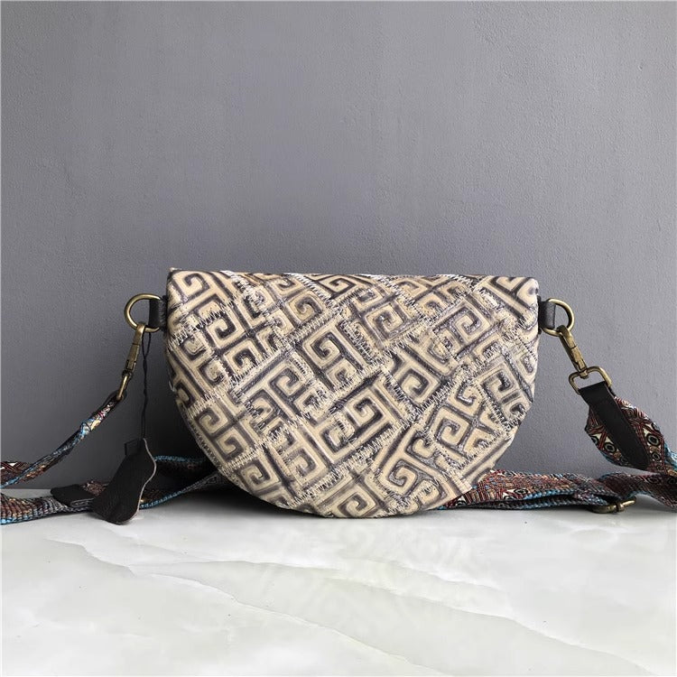 出口法国外贸真皮复古胸包欧美时尚百搭斜跨包腰包女酷包直播代发