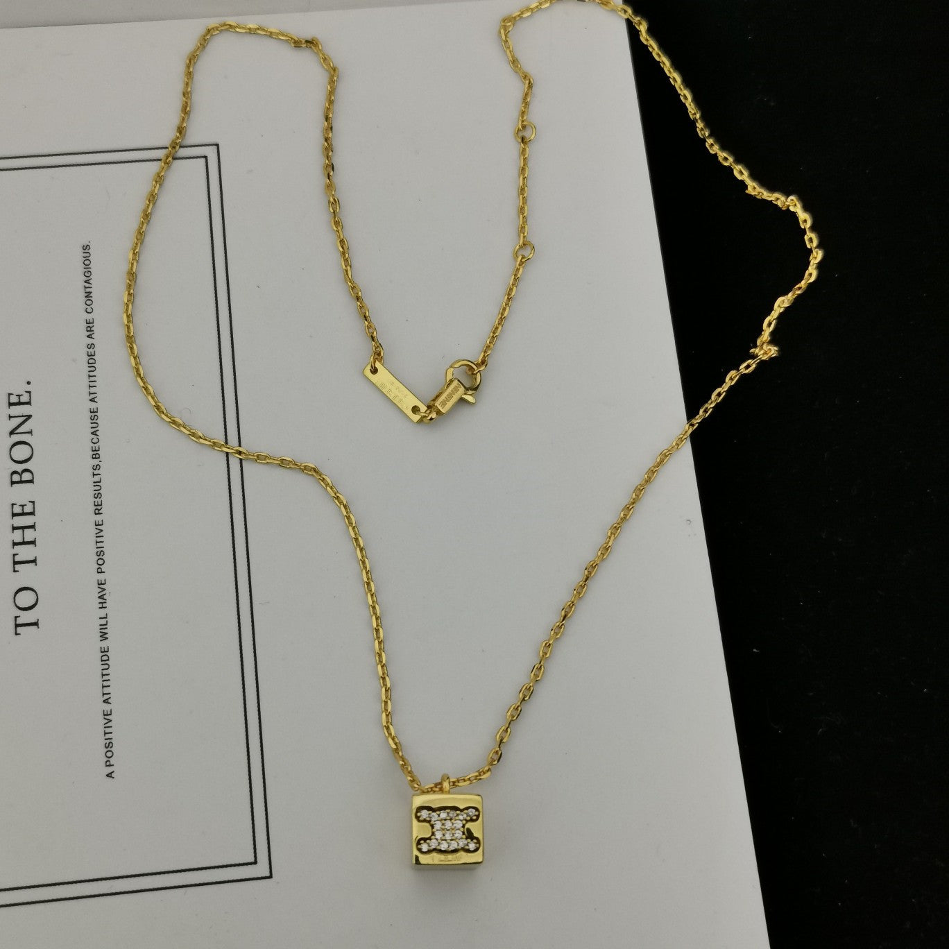 CEL家22新款方块凯旋门项链女手链耳环高级感气质光面镶钻吊坠