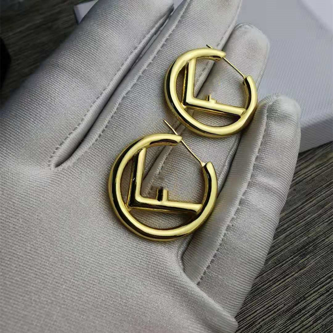 芬家F字母耳圈光身镀金银针迪耳环经典时尚港风气质银针ins风耳环