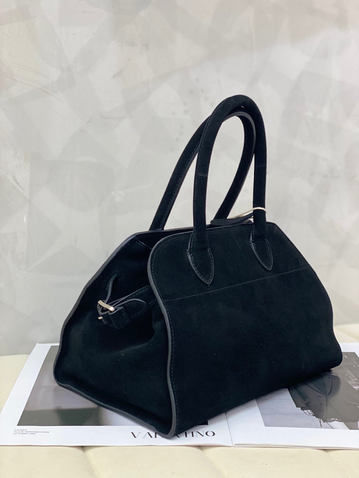 进口磨砂皮潮流通勤手提包轻奢简约大容量女包包抖音直播供应代发