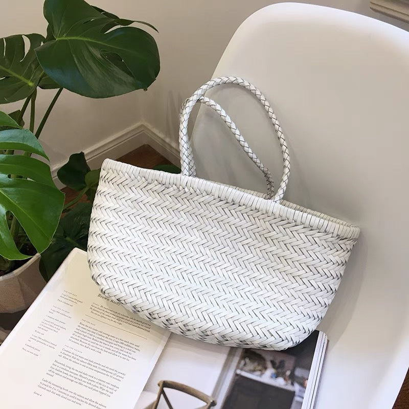 衣矜苑法式菜篮子包牛皮手工编织包女拍照小众真皮海边度假手提包