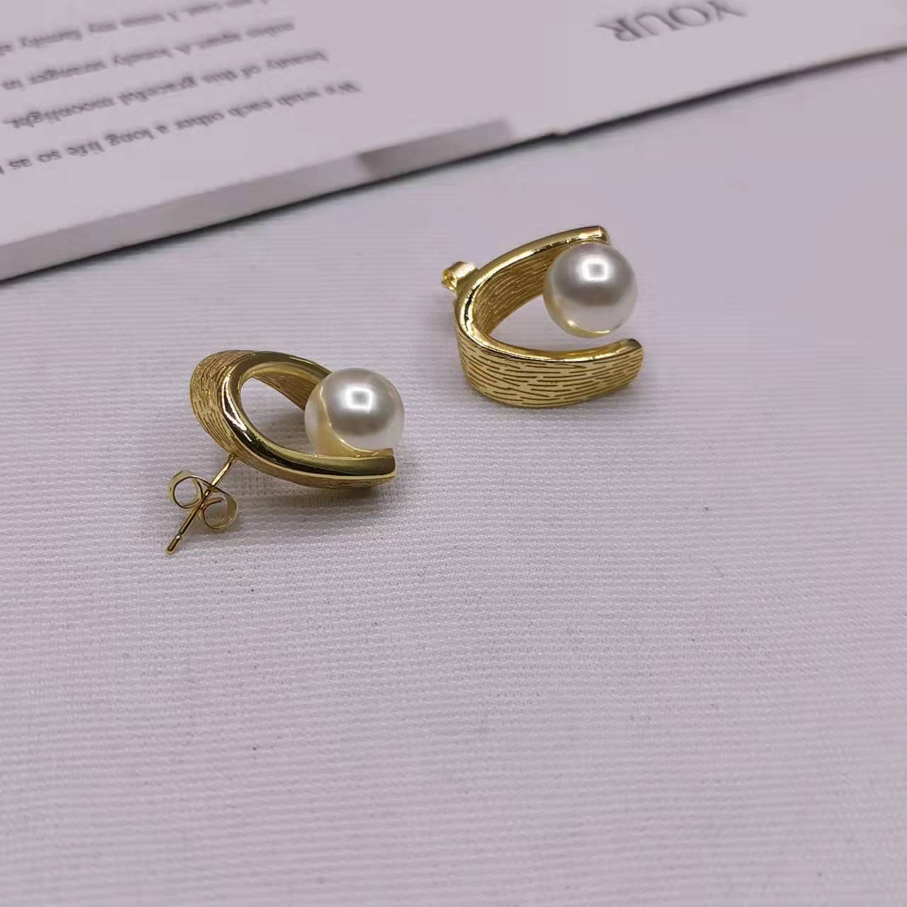 赛家21新款不规则曲面珍珠耳钉女高级感气质法式几何弧形耳环