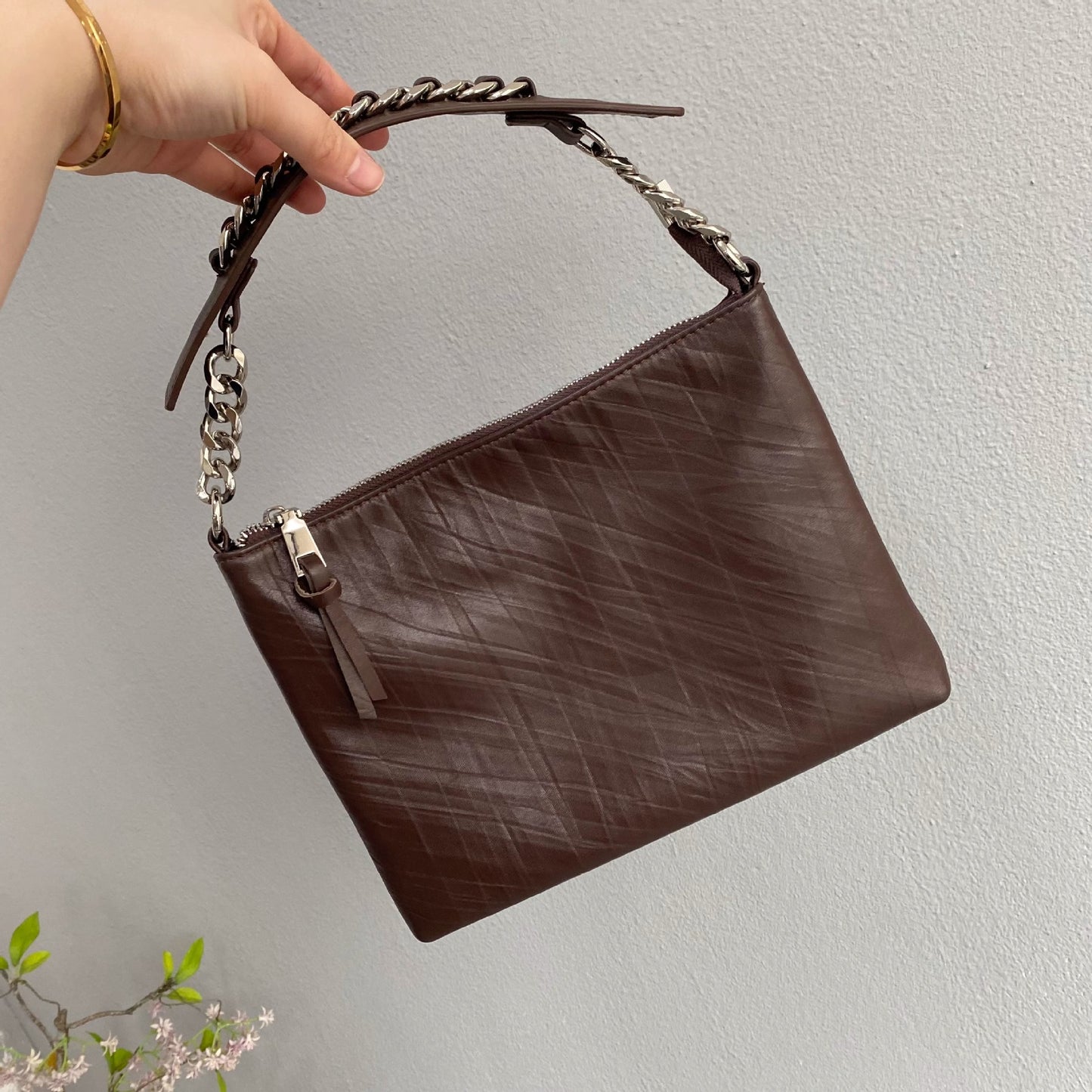 进口头层牛皮外贸韩版时尚小众休闲简约百搭轻便斜挎包直播批代发