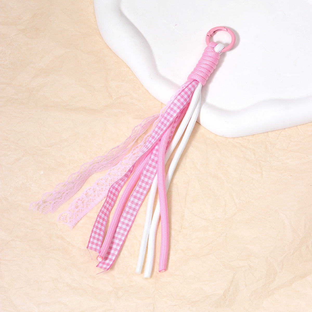 DIY欧美波西米亚风涤纶纯手工编织钥匙扣包包挂件批发跨境亚马逊