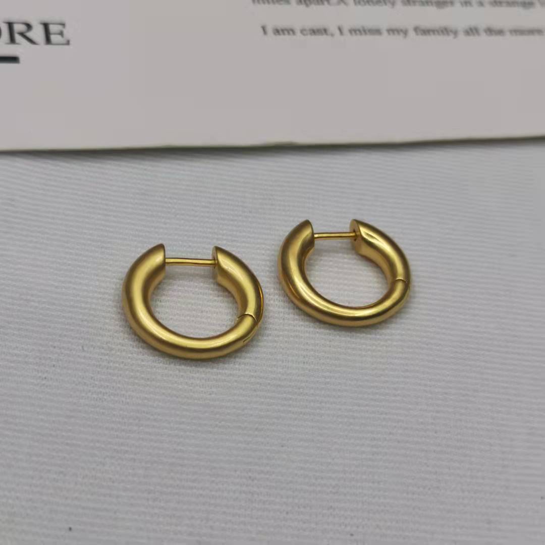 巴黎家21新款圆圈金色耳环女耳扣高级感独特耳饰磨砂金素圈耳钉