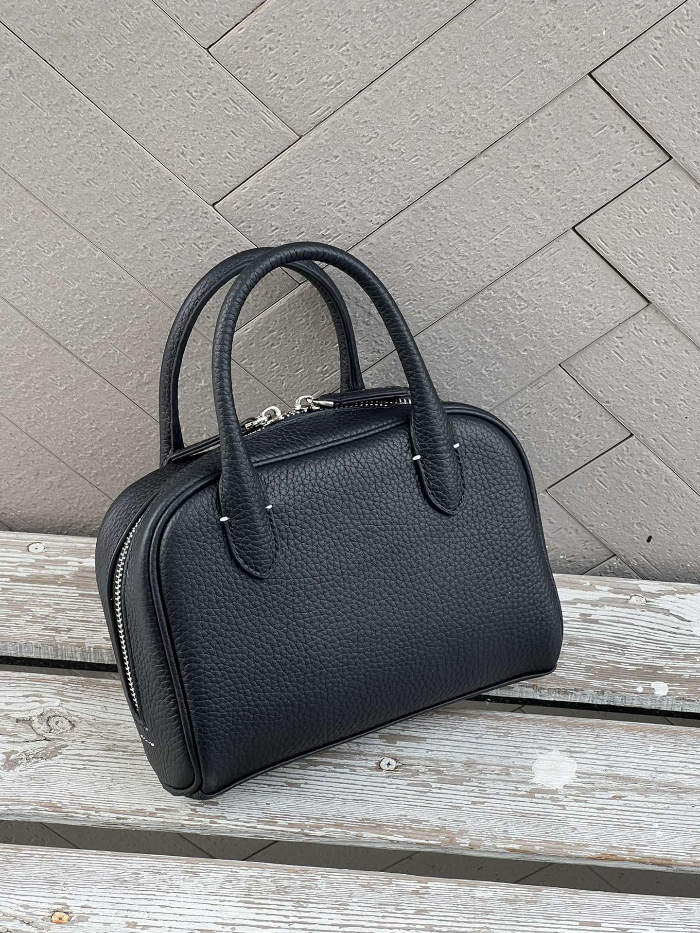 头层牛皮波士顿枕头包韩国小众真皮保龄球手提包时尚单肩斜挎包女