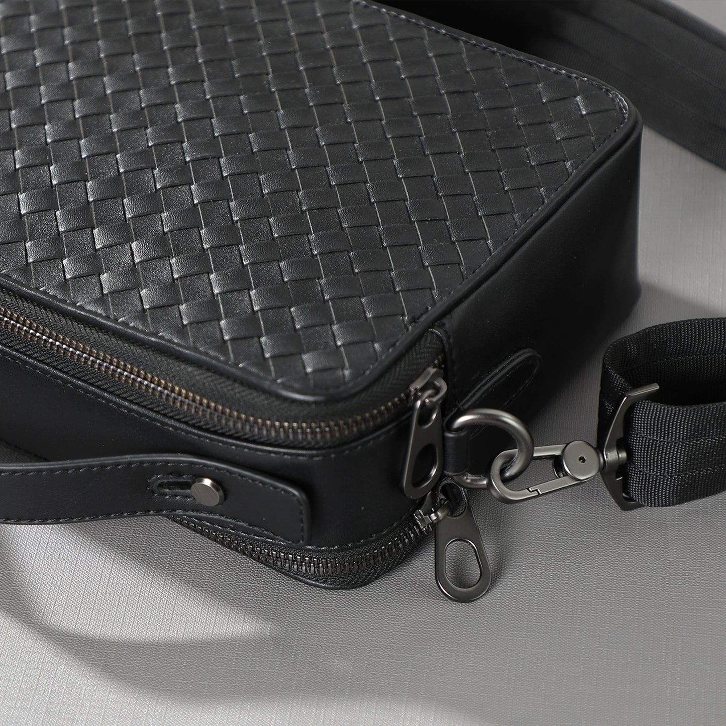 X&BV男士手提包真皮休闲时尚双拉链编织男包单肩斜挎包商务公文包