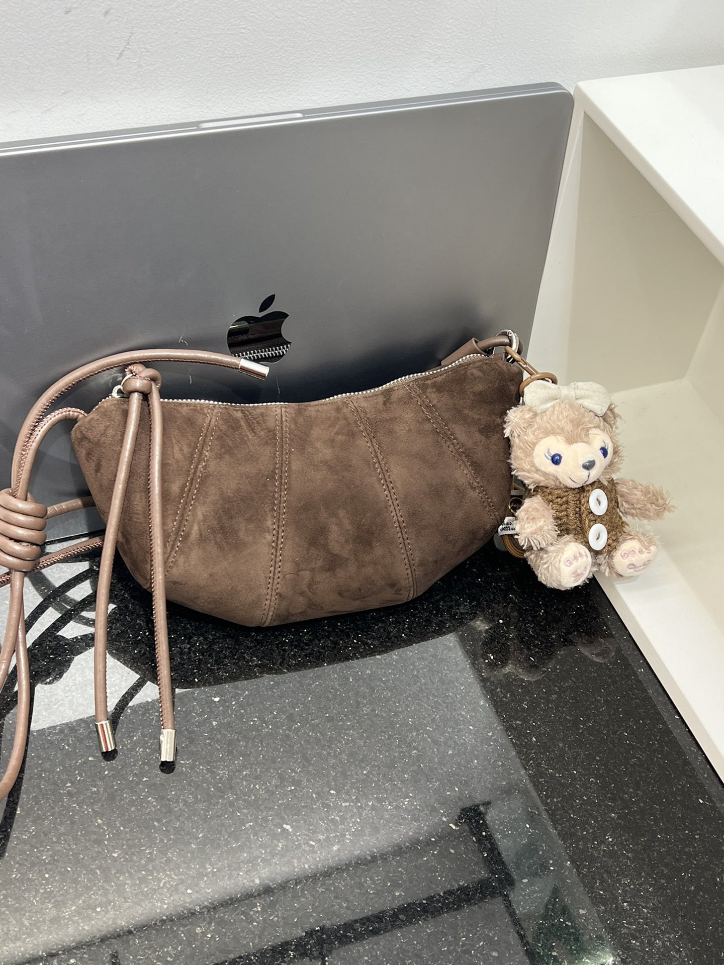 高级感牛角包复古磨砂皮网红爆款饺子包时尚百搭腋下包单肩斜挎女