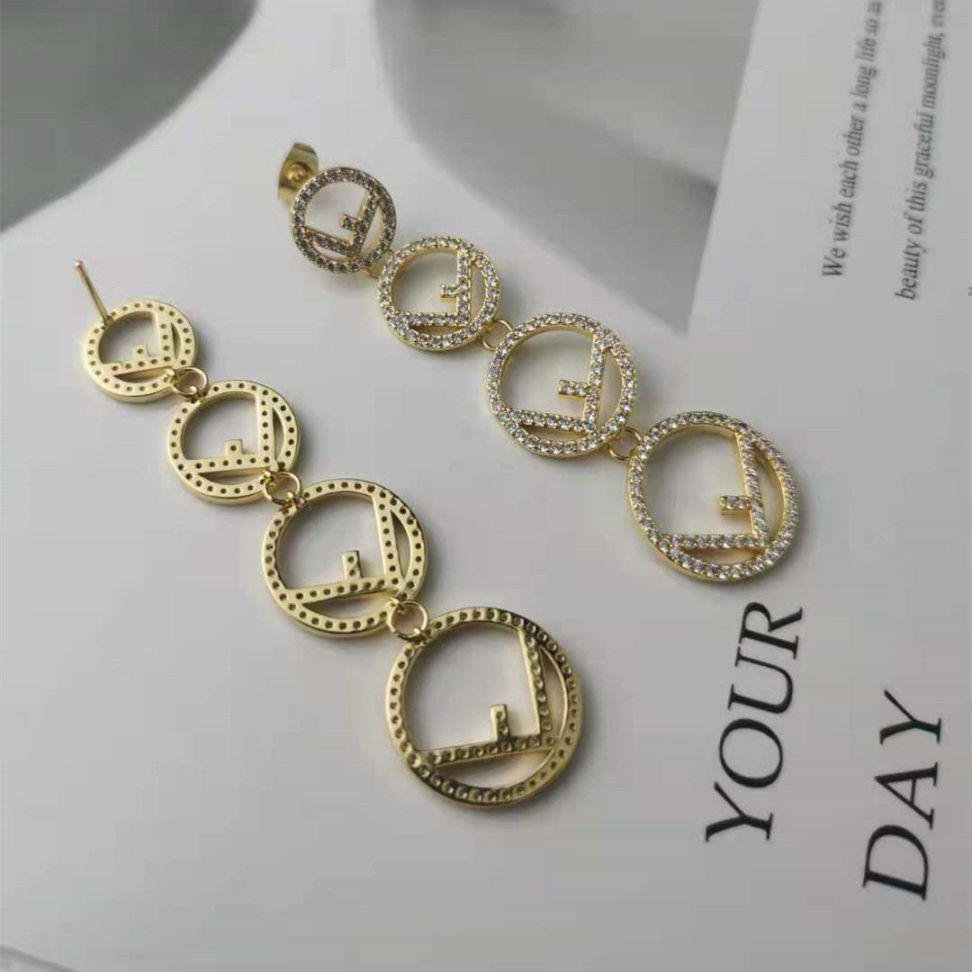 芬家21新款F字母满钻耳环高级感气质批发个性欧美长款流苏F耳钉