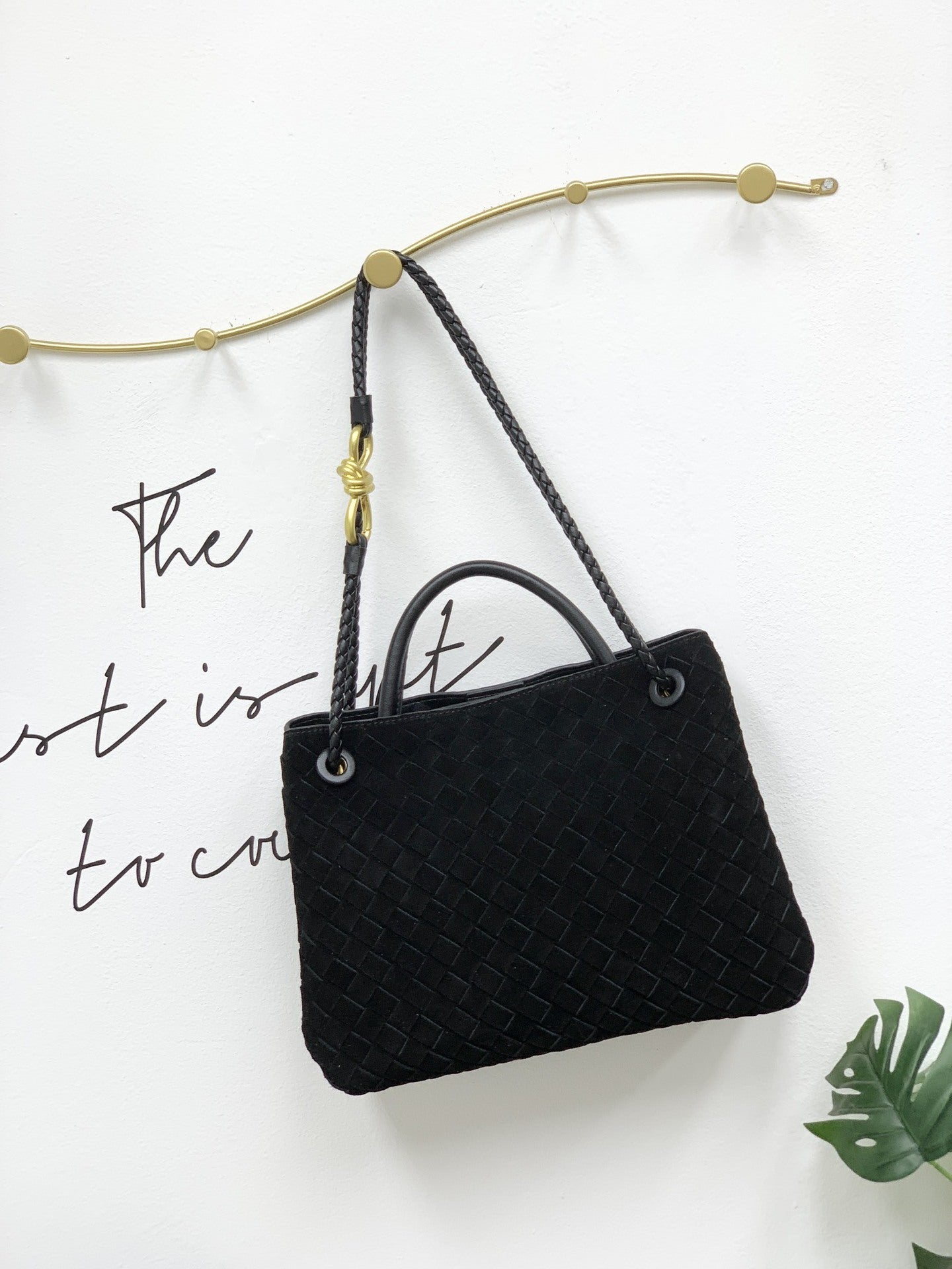 2024新款麂皮绒高级编织蝴蝶结金属绳扣手提斜挎单肩腋下工厂直销