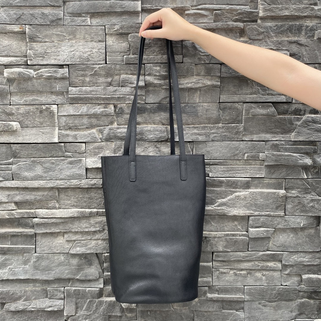 植鞣牛皮ins风慵懒复古通勤水桶托特包真皮百搭大容量单肩包 代发