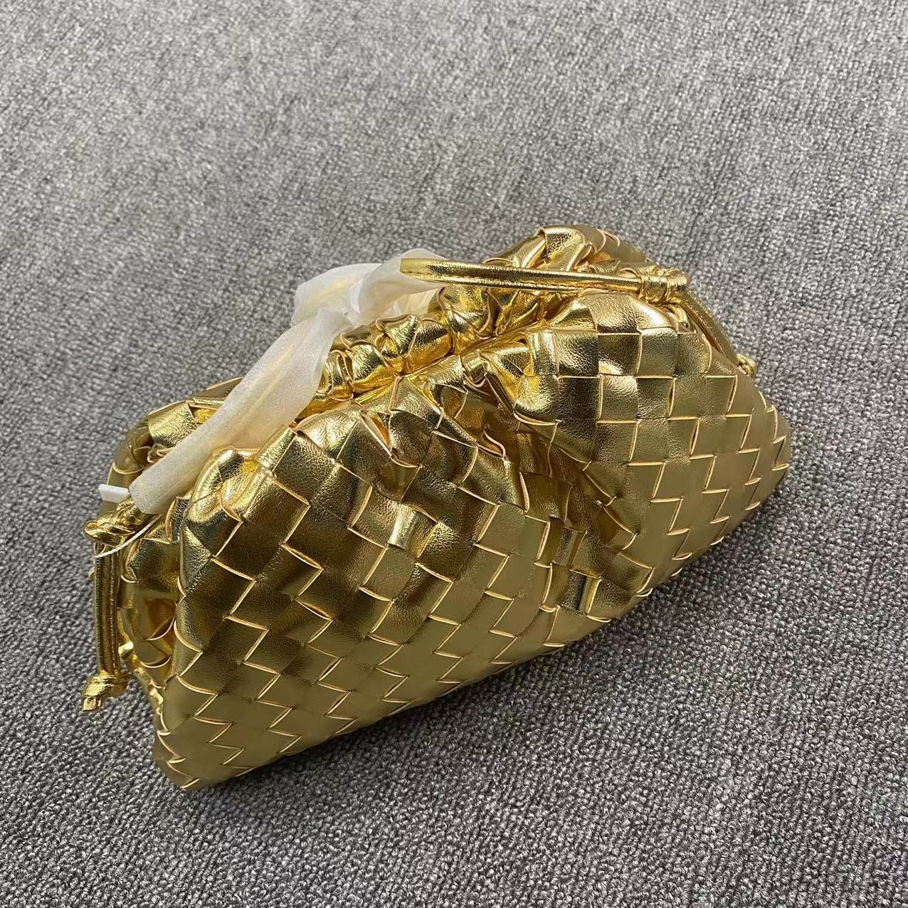 包包女皱褶饺子包真皮云朵包牛皮编织单肩斜挎包阿希歌同款时尚