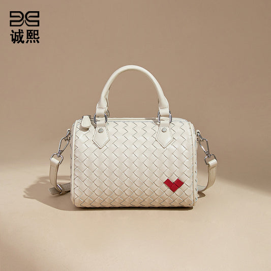 韩版新款爱心手提波士顿枕头包迷你百搭单肩斜跨包手工编织包包女