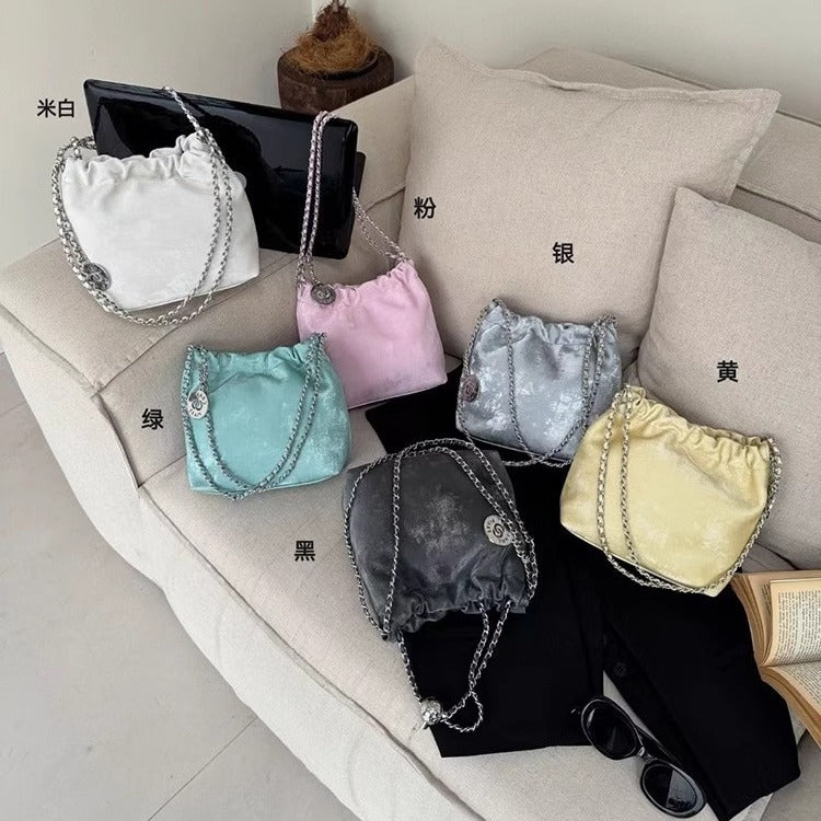 新中式绸牛皮垃圾袋链条包包女包2024新款大容量单肩包斜跨水桶包