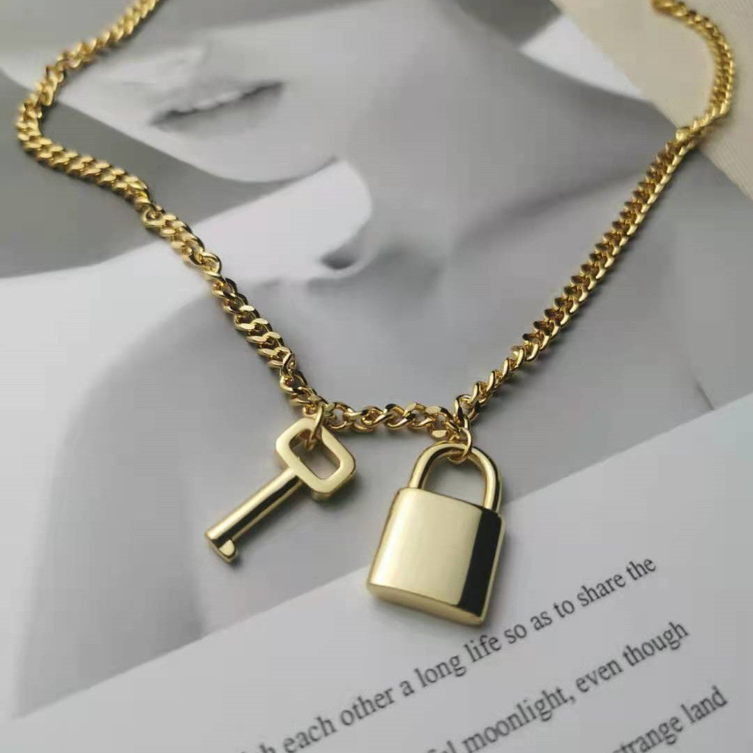 赛家新款锁头钥匙吊坠项链个性金色镀金朋克风高级感粗链条锁骨链