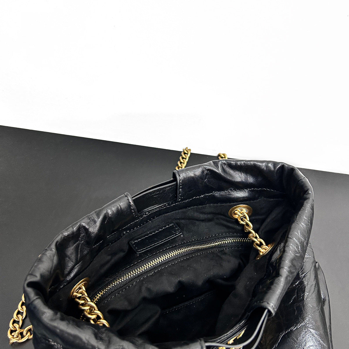 网红同款质感牛皮爆裂纹垃圾袋链条包暗黑潮酷百搭单肩斜挎包