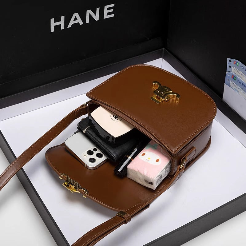 包包女2024新款高级感复古洋气真皮凯旋门豆腐包斜挎包半圆马鞍包